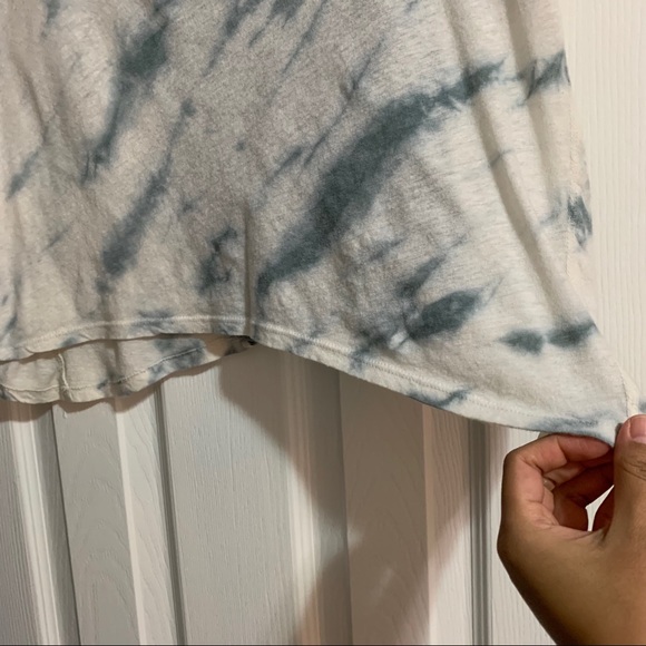 3 for $15 Forever 21 Teal Marble Pattern Crop Top - Picture 5 of 10